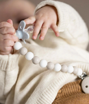 Nattou Corrente Chucha Argila e Branco